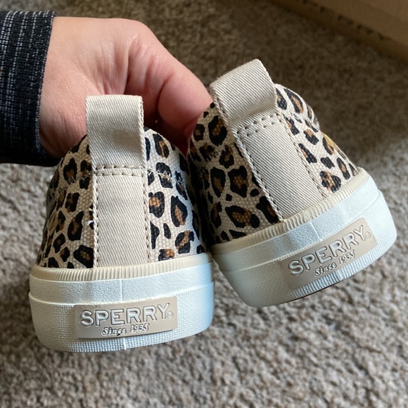 Sperry crest the cheetah sneakers - Picture 3 of 7